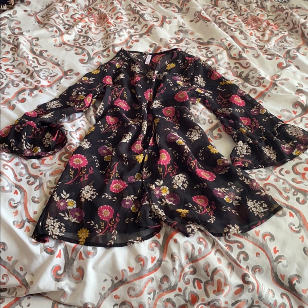 🥀 xhilaration sheer cover up